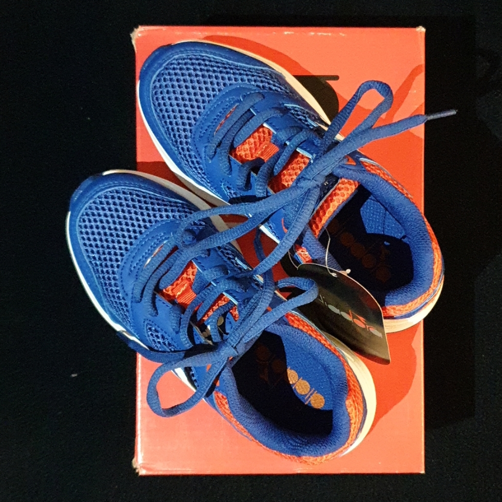 Diadora Shape 9 Jr. Little kids sneakers